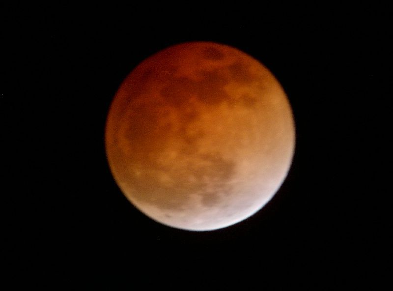 Wieder aus dem Kernschatten Wieder aus dem Kernschatten