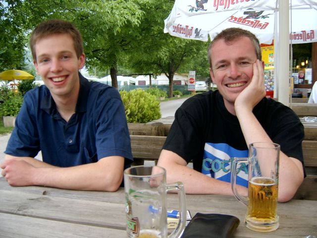 Wolfi und Hermann - Endlich ein Bier!