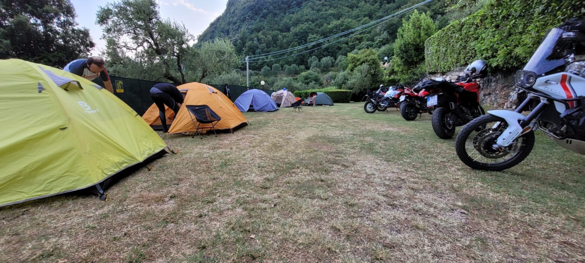 Zelte sind aufgestellt